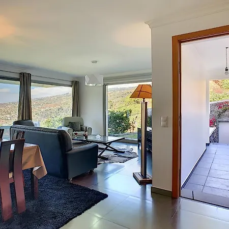Calcada With Private Pool By Hr Madeira * Santa Cruz (Madeira)